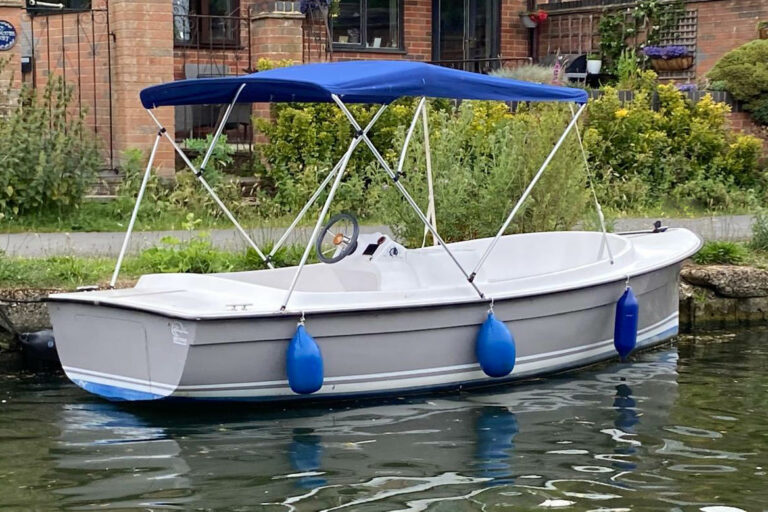 Uncle Johnny Ruban Bleu Scoop - electric boat for sale, grey hull with bimini, Reading Berkshire